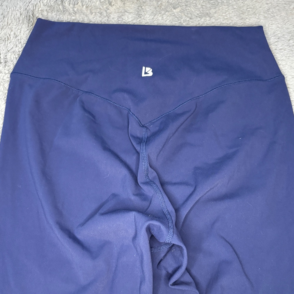 Buffbunny Collection Legacy Leggings - size Medium